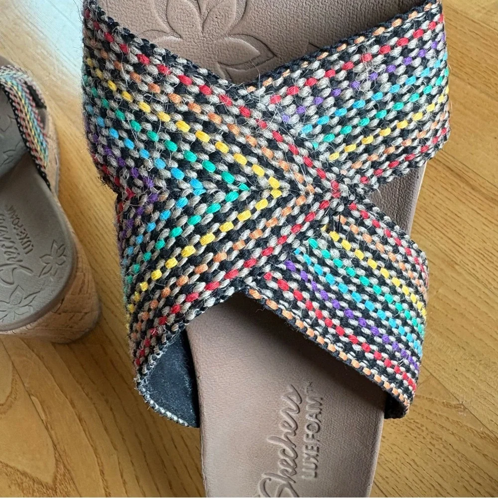 Skechers Beverlee Delighted Wedge Sandals Multi Rainbow Luxe Foam Womens Size 10